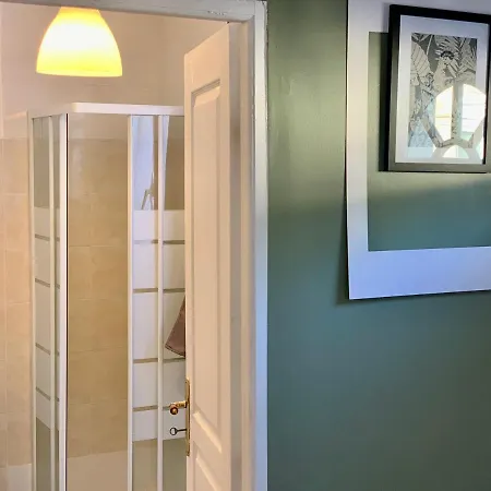 Superbe appartement avec parking gratuit sur place Saint-Denis  Extérieur photo